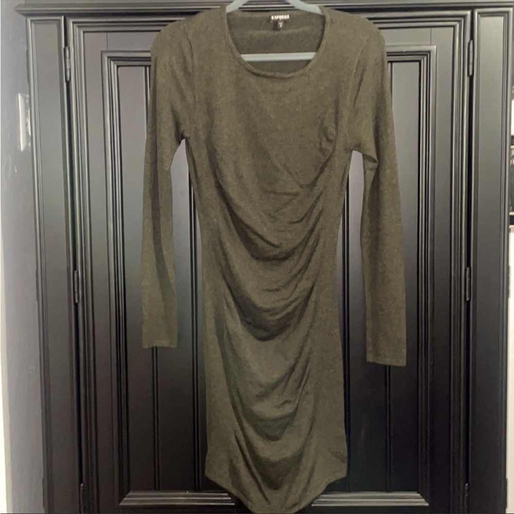 Two “Express” dresses - Picture 4 of 5